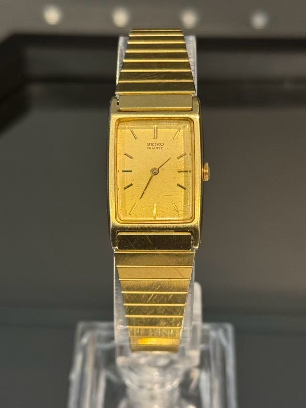 Vintage Seiko Ladies Watch Gold Tone Rectangular Japan 2C20 Runs New Battery